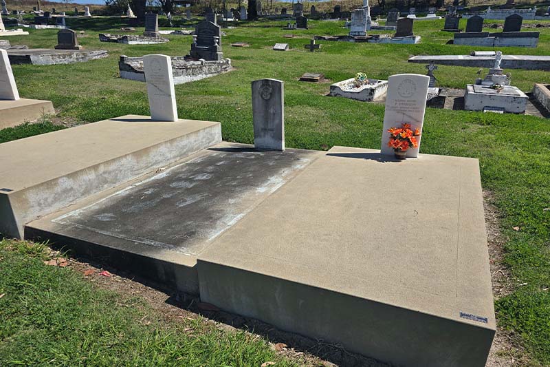 Commonwealth war graves in Kilcoy Cemetery commemorating Australian service personnel.